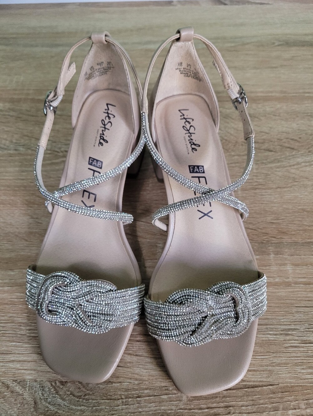 Lifestride Jewelled Sandals 7W New Formal Nude